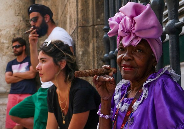 Kübalı kadınlar